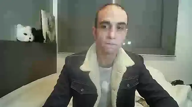 Snapshot of Lepetitmarcel chatting on 12, 3, 2025 Lepetitmarcel online show from 12, 3, 2025