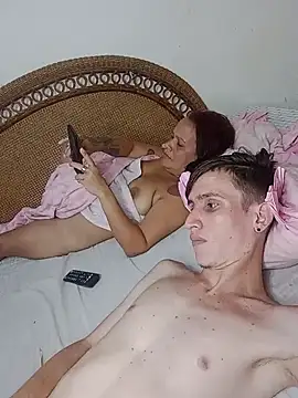 Milfvalesk online show from 4, 1, 2025