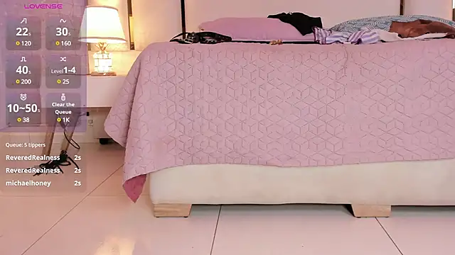 Snapshot of Victoriaa_millers chatting on 24, 2, 2025 Victoriaa millers online show from 24, 2, 2025