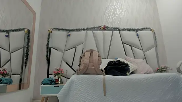 Snapshot of Victoriaa_millers chatting on 22, 11, 2025 Victoriaa millers online show from 22, 11, 2025