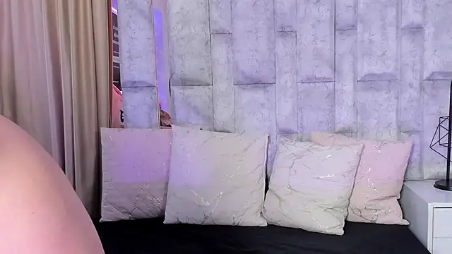 lila noa online show from 13, 11, 2025