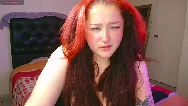 Snapshot of megan_owo chatting on 1, 2, 2025 megan owo online show from 1, 2, 2025