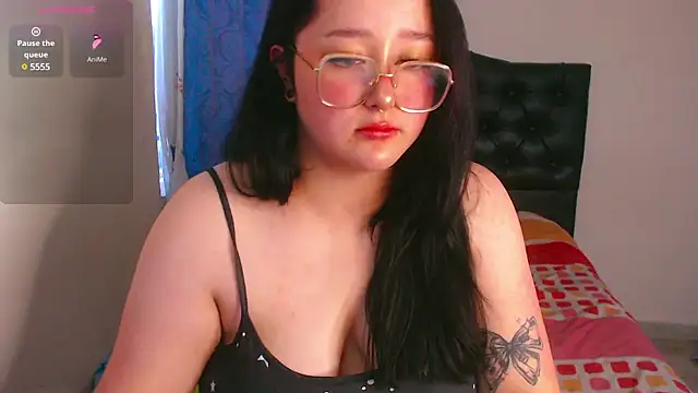 Snapshot of megan_owo chatting on 24, 2, 2025 megan owo online show from 24, 2, 2025