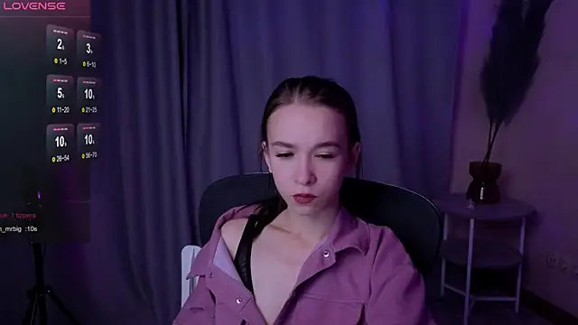 LilithStrangfor online show from 28, 11, 2025