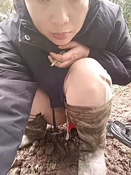 Fuckmehard2xx online show from 20, 2, 2025