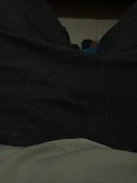 beautiful hands  online show from 13, 11, 2025