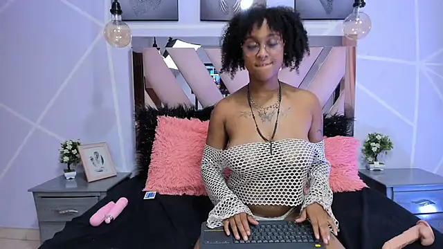 Elith noa online show from 9, 2, 2025