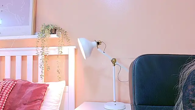 briannajackson  online show from 4, 10, 2025