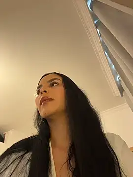 Snapshot of _miaquevedo_ chatting on 2, 5, 2026 miaquevedo online show from 2, 5, 2026