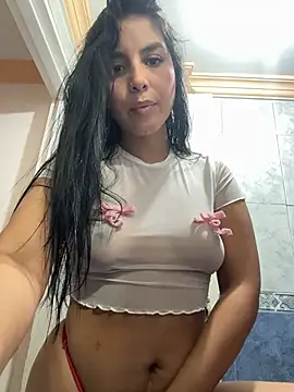 Snapshot of _miaquevedo_ chatting on 21, 5, 2026 miaquevedo online show from 21, 5, 2026