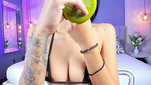 CaitlynCouper online show from 14, 10, 2025