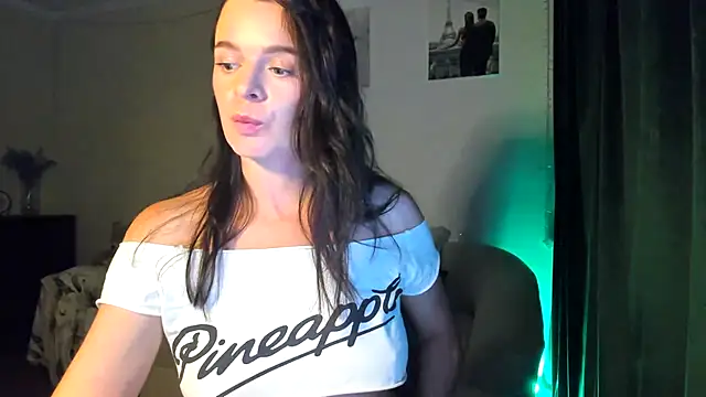 Snapshot of damla555 chatting on 18, 6, 2026 damla555 online show from 18, 6, 2026