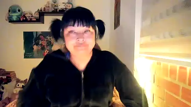 Shaddycute  online show from 15, 2, 2026