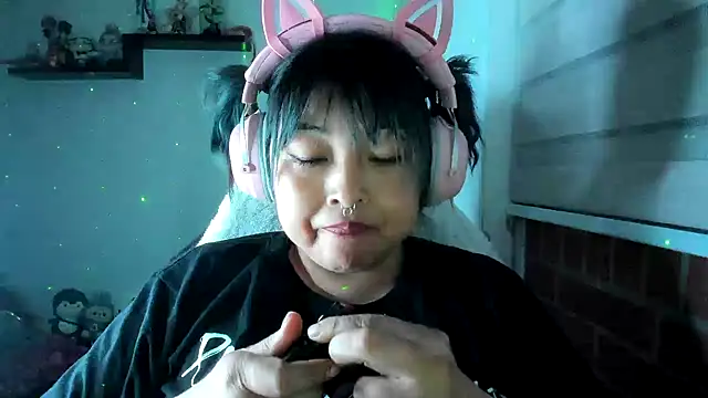 Shaddycute  online show from 17, 6, 2026