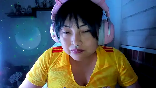 Shaddycute  online show from 24, 6, 2026