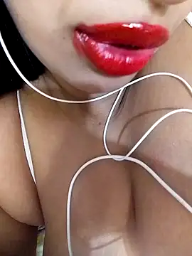 Snapshot of L-LOVE chatting on 24, 12, 2024 L-LOVE online show from 24, 12, 2024