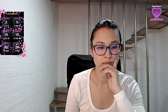 Jessie Desire online show from 23, 2, 2026