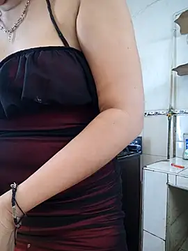 Snapshot of florecita9 chatting on 4, 7, 2026 florecita9 online show from 4, 7, 2026