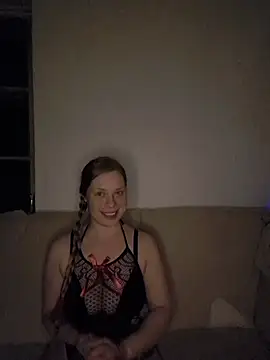 katiestevens online show from 19, 12, 2025