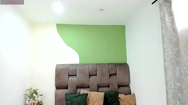 Snapshot of _nina_sweet chatting on 23, 11, 2025 nina sweet online show from 23, 11, 2025