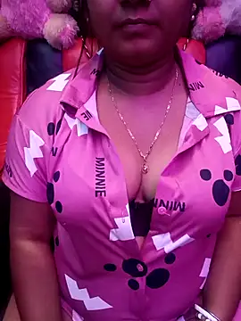 Snapshot of ella_mariya chatting on 19, 2, 2026 ella mariya online show from 19, 2, 2026