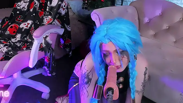 Alex Howell online show from 10, 1, 2025