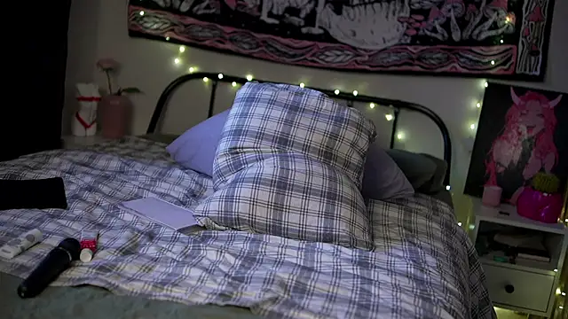 Devilina V online show from 3, 4, 2026