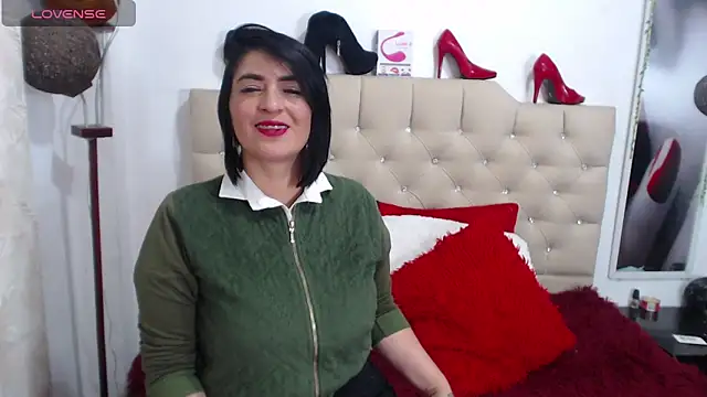 karenlennox1 online show from 15, 1, 2025