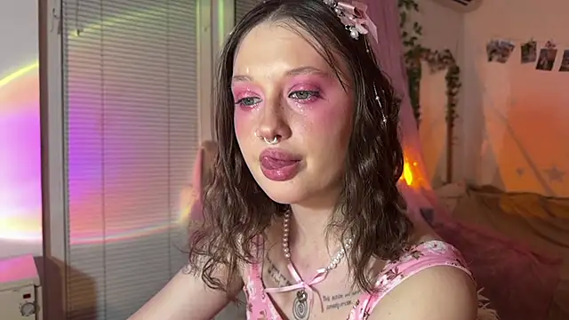 Snapshot of Jenny_darling_love chatting on 24, 7, 2026 Jenny darling love online show from 24, 7, 2026
