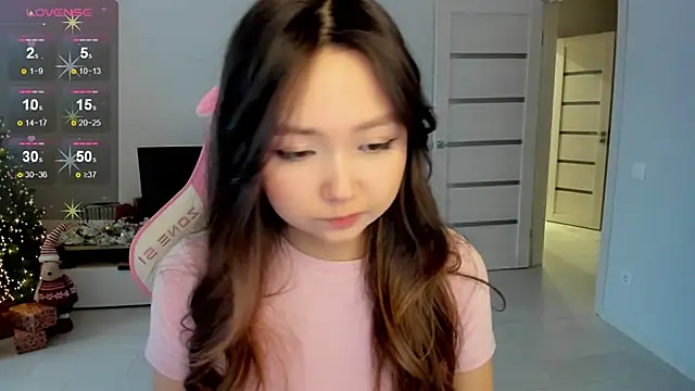 Fluffy Rose online show from 16, 12, 2025