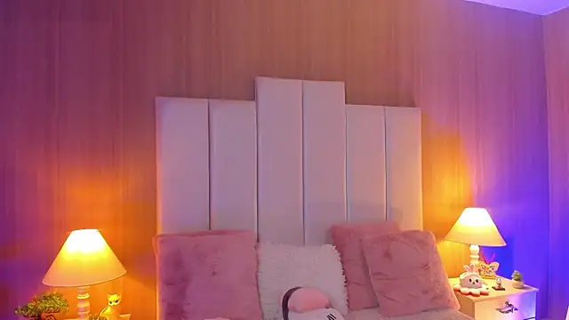 CaseyPiierce online show from 6, 11, 2025