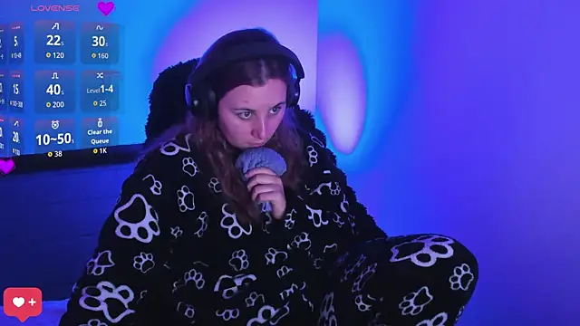 bonnie moon  online show from 17, 3, 2026