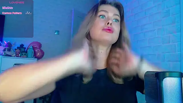 Snapshot of SuchCute chatting on 25, 2, 2025 SuchCute online show from 25, 2, 2025