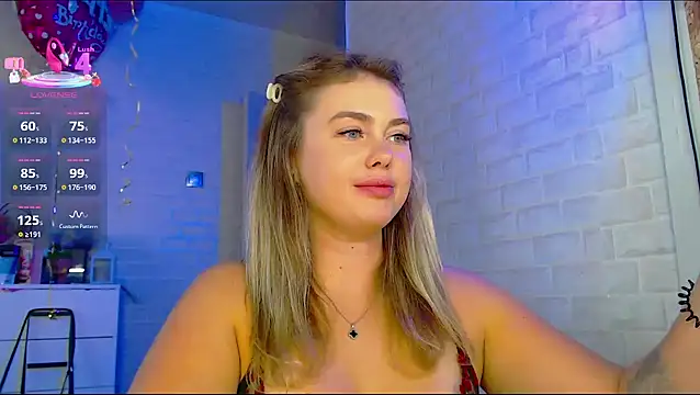 Snapshot of SuchCute chatting on 26, 9, 2025 SuchCute online show from 26, 9, 2025