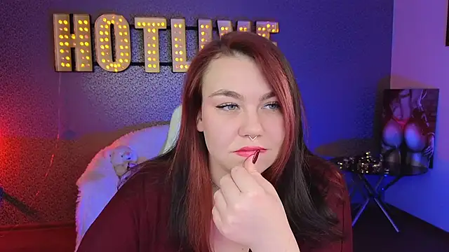 Snapshot of Lilumytrend chatting on 2, 2, 2025 Lilumytrend online show from 2, 2, 2025