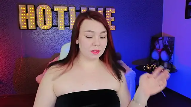 Snapshot of Lilumytrend chatting on 13, 2, 2025 Lilumytrend online show from 13, 2, 2025