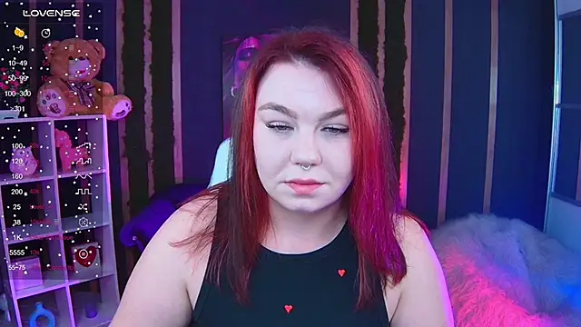 Snapshot of Lilumytrend chatting on 2, 12, 2025 Lilumytrend online show from 2, 12, 2025