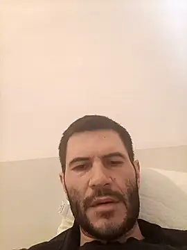 Snapshot of Gigolo4040 chatting on 17, 1, 2025 Gigolo4040 online show from 17, 1, 2025