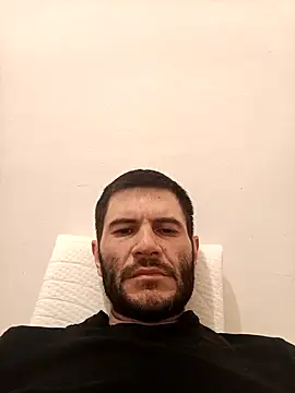 Snapshot of Gigolo4040 chatting on 18, 1, 2025 Gigolo4040 online show from 18, 1, 2025