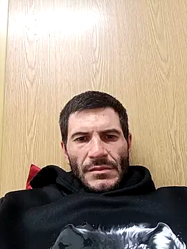 Snapshot of Gigolo4040 chatting on 2, 10, 2025 Gigolo4040 online show from 2, 10, 2025