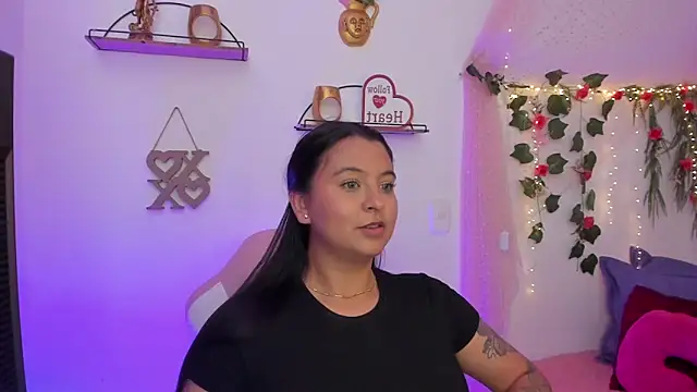 Sweet Chloe06 online show from 4, 2, 2025