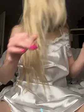 Lolitaxlola online show from 25, 3, 2026