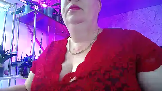  Sweet Woman online show from 24, 9, 2025