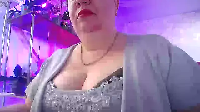  Sweet Woman online show from 21, 4, 2026