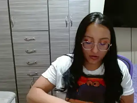 Snapshot of Nia-Cop chatting on 2, 1, 2025 Nia-Cop online show from 2, 1, 2025