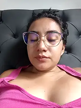Snapshot of Hellen_Alex chatting on 5, 2, 2025 Hellen Alex online show from 5, 2, 2025