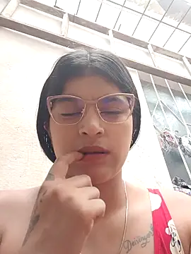 naughty-girl01 online show from 24, 1, 2025