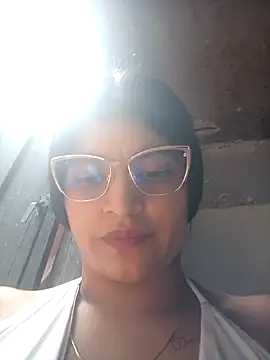 naughty-girl01 online show from 25, 1, 2025