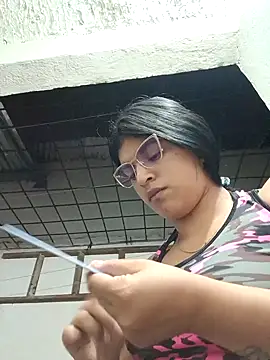 naughty-girl01 online show from 3, 2, 2025