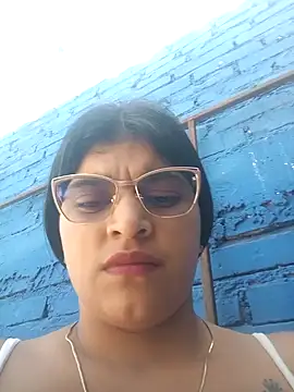 naughty-girl01 online show from 5, 2, 2025